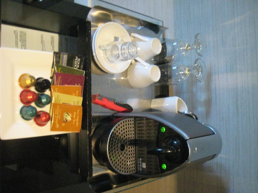 1595 Saint-Denis Hotell Montréal Eksteriør bilde